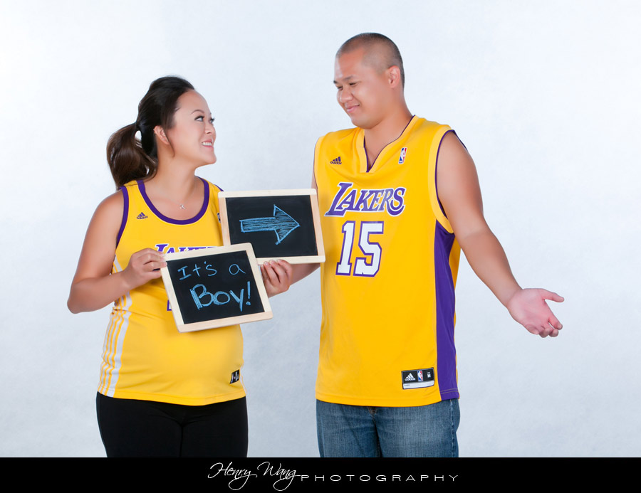 Lakers-Themed-Maternity-Session-Photo