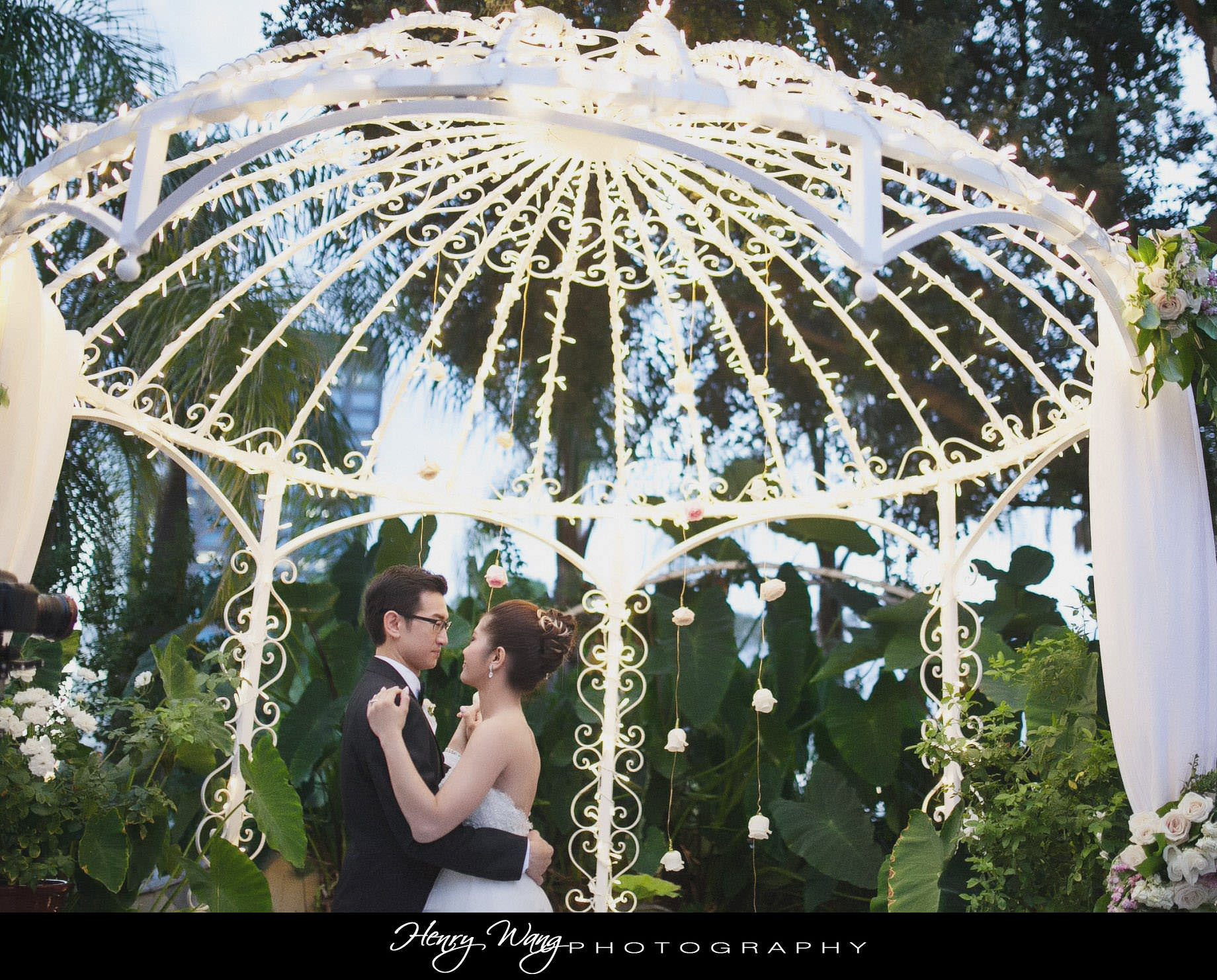 Thai Wedding Water Ceremony Hilton Universal Studios Vintage Wedding Reception Photo